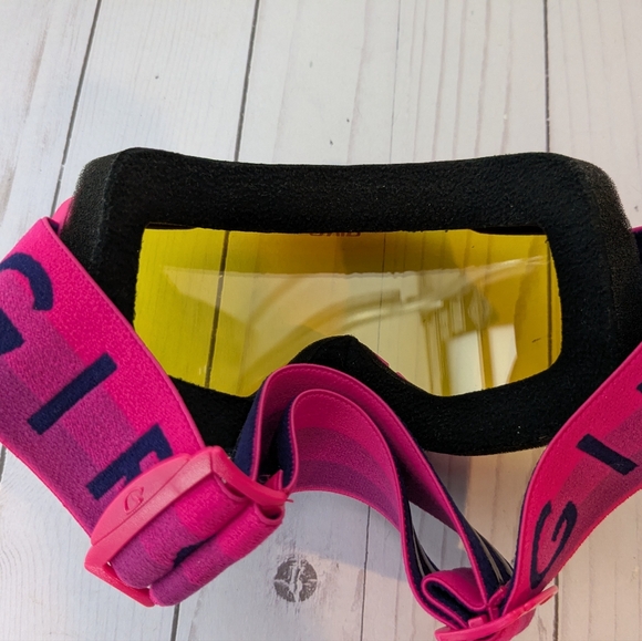 Giro • Moxie Pink Ski Snow Sports Goggles - Picture 4 of 6